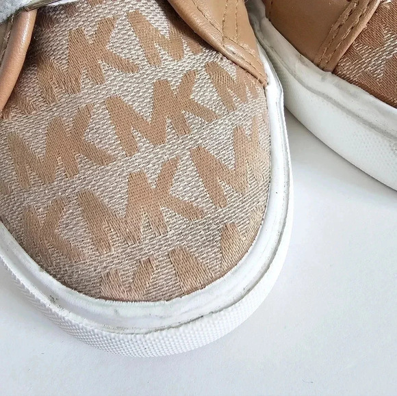 Michael kors Ashanti Tan canvas logo sneakers  girl's Size 4 youth shoes - Picture 5 of 12